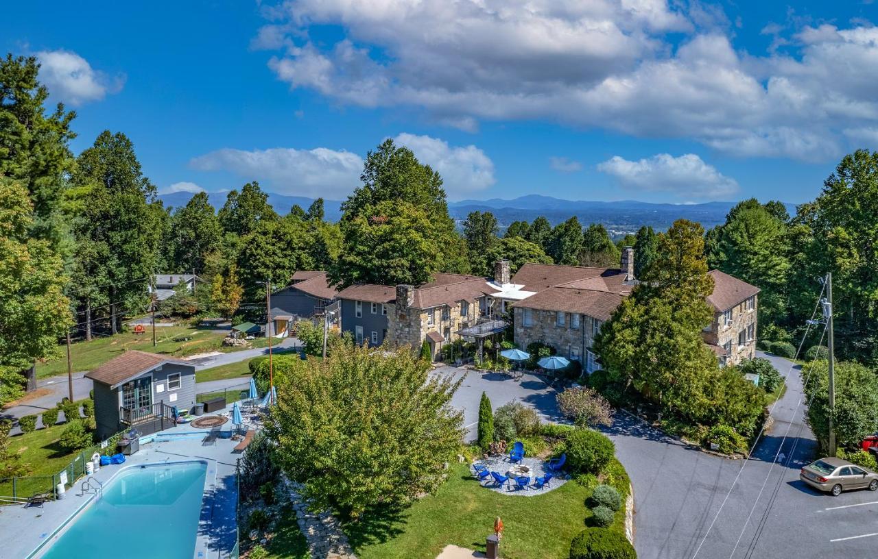 Echo Mountain Inn Хендерсънвил Екстериор снимка